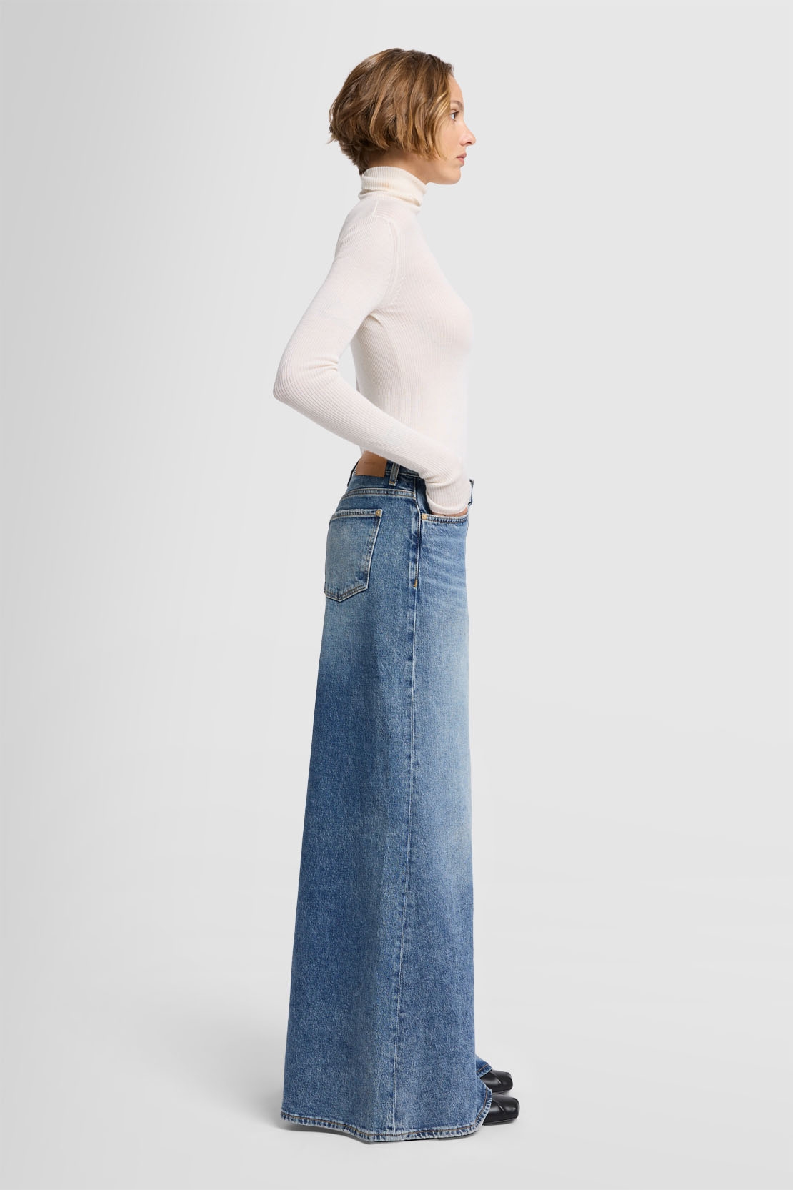Willow Wide Debut - Wide Leg Jeans | 7 For All Mankind Willow Wide Debut - Wide Leg Jeans | 7 For All Mankind